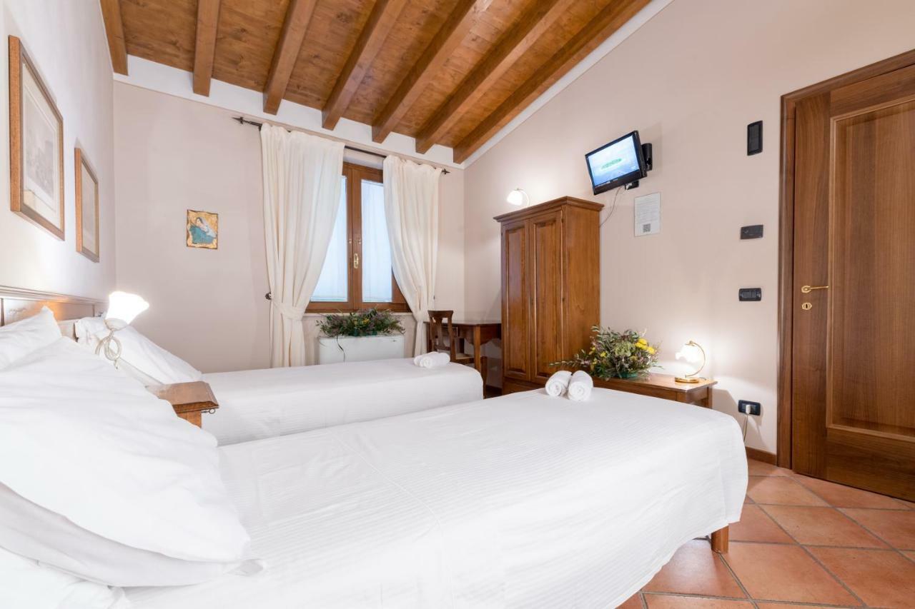 Le Rondini Bed & Breakfast Bagnolo Mella Exterior photo