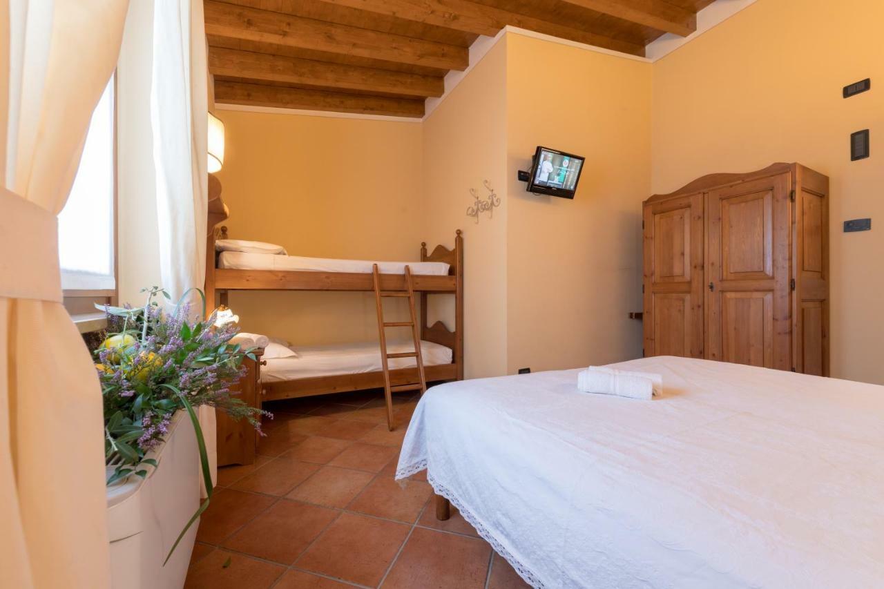Le Rondini Bed & Breakfast Bagnolo Mella Exterior photo