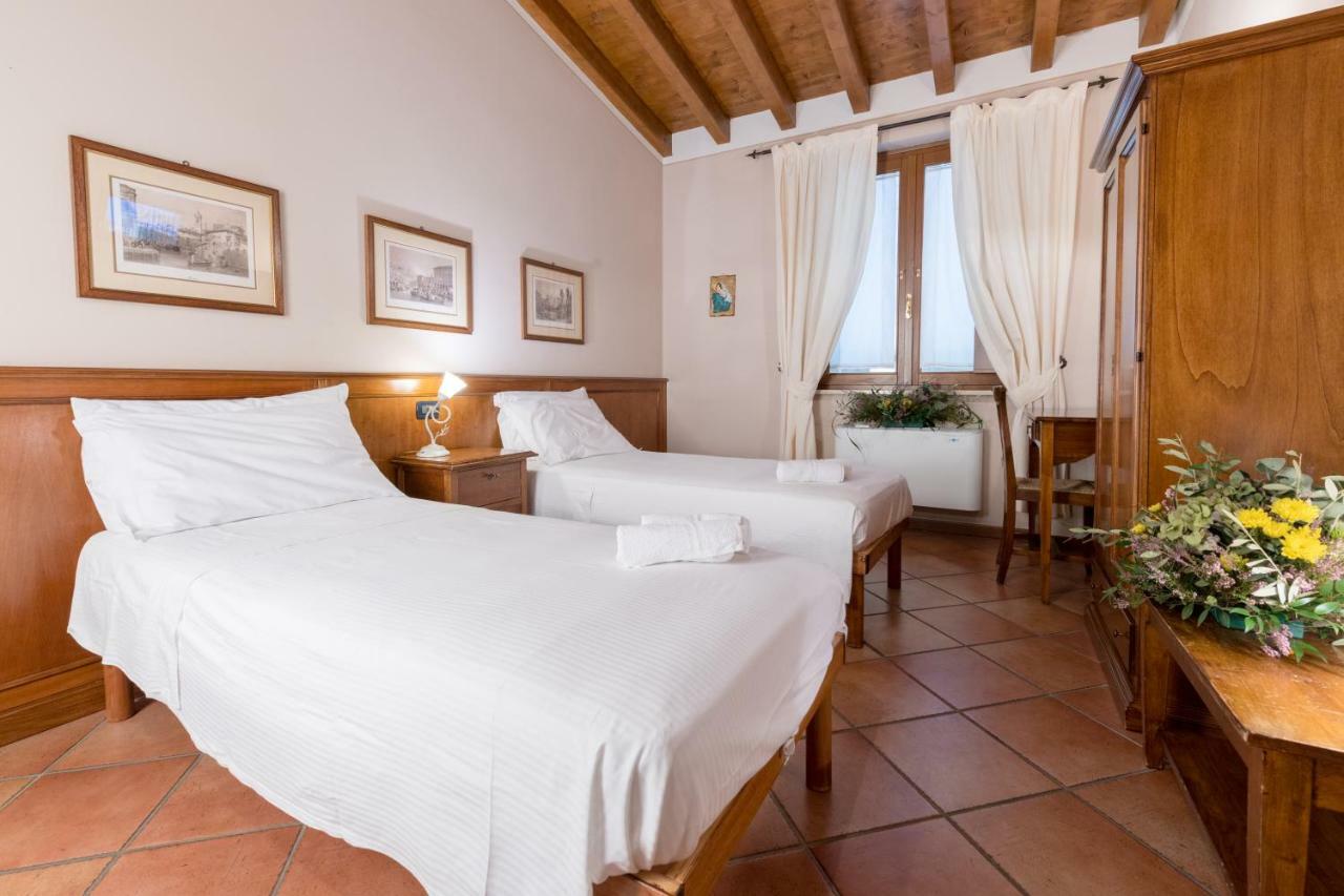 Le Rondini Bed & Breakfast Bagnolo Mella Exterior photo