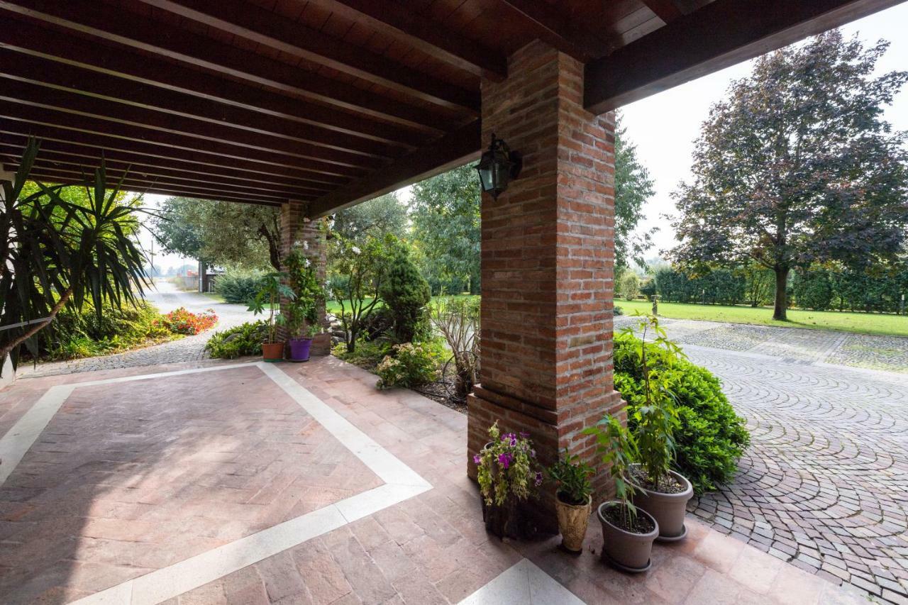 Le Rondini Bed & Breakfast Bagnolo Mella Exterior photo